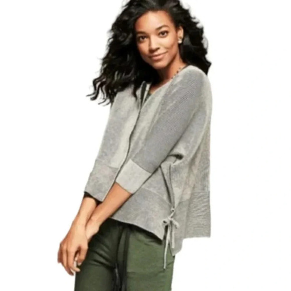 CAbi #3526 Gray Cupid’s Cardigan Knit Sweater Women’s Size XXS - Picture 2 of 6